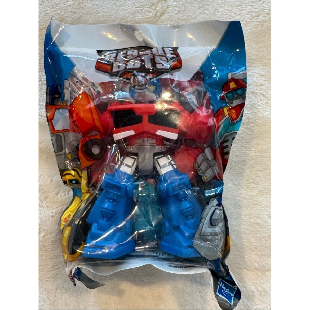 NEW Hasbro Transformers
Rescue Bots Academy Optimus Prime figure